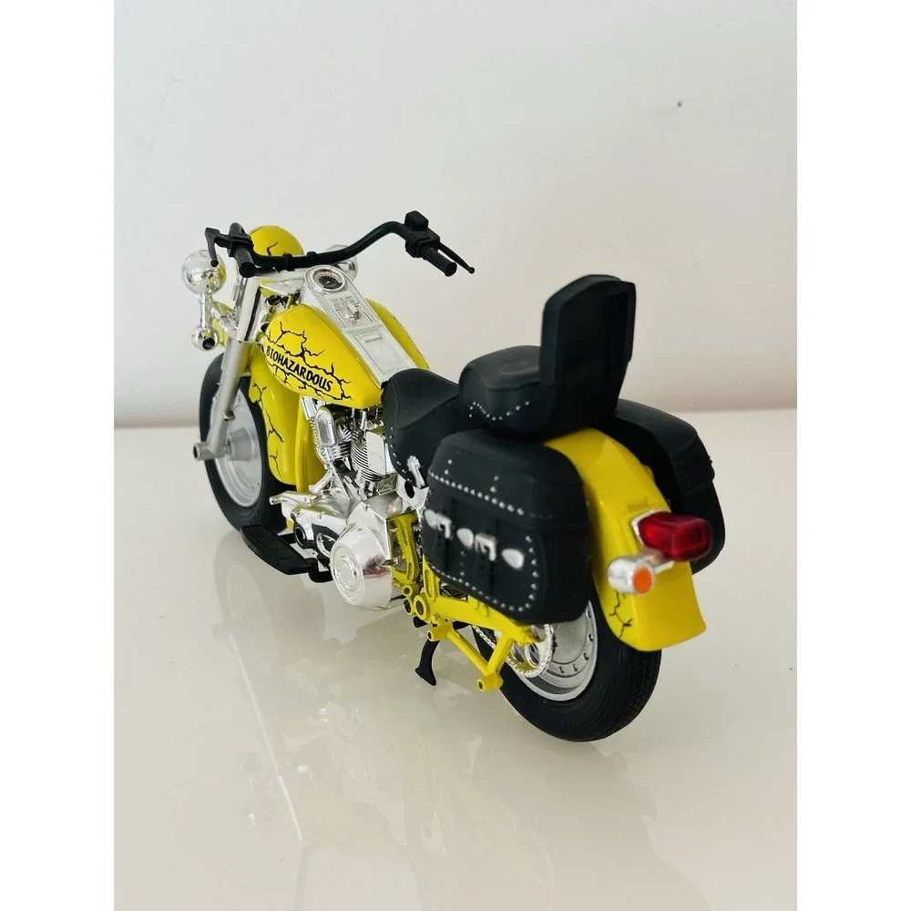 RoadRider Collection-BIOHAZARDOUS-BLOUVARD CRUISERS New Ray Motorcycle 1:12